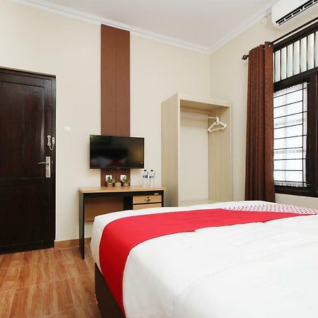 Oyo 572 Omah Gedongkuning Syariah Homestay Yogyakarta Exterior foto